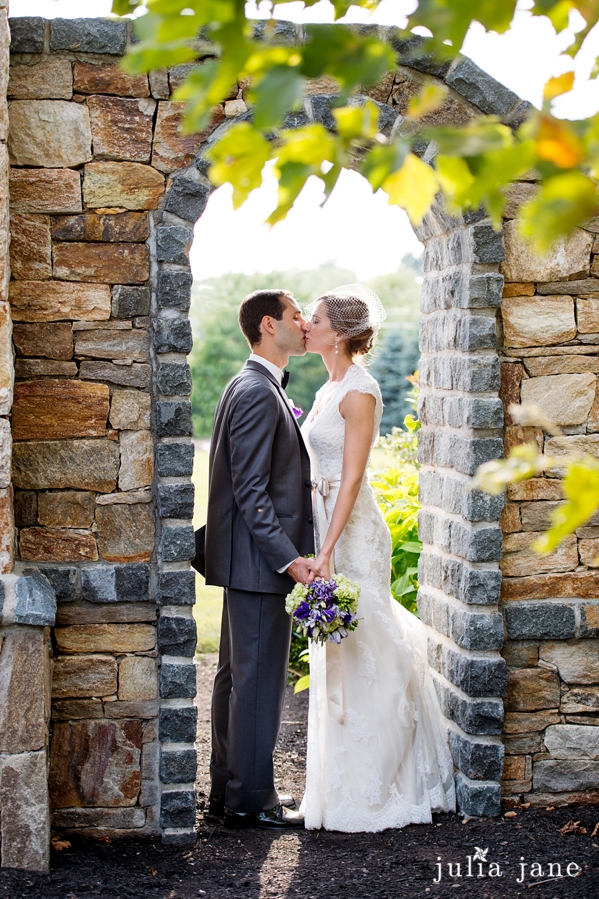 Lifestyle Wedding Photography by Connecticut Wedding Photographer Julia Jane Studios  
